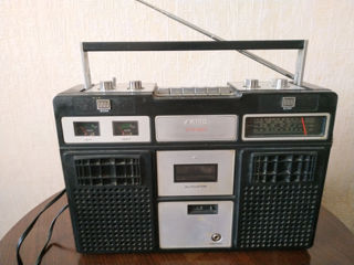 Aiko ATPR-412 Band Radio Tape Recorder/Player Boombox Vintage Japan foto 1