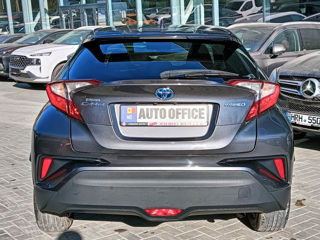 Toyota C-HR foto 4