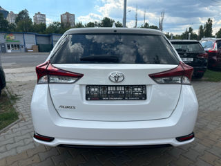 Toyota Auris foto 3