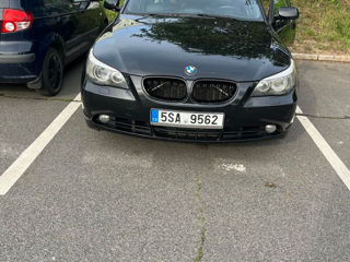 BMW 5 Series foto 2