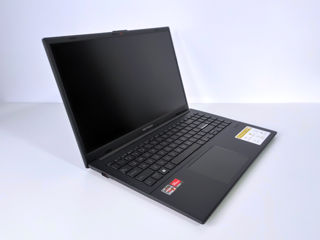 ASUS 15.6 IPS FullHD, Ryzen 3 7320U, 8Gb DDR5, 256Gb SSD