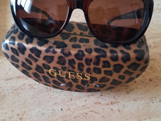 Солнцезащитные очки Guess. foto 2