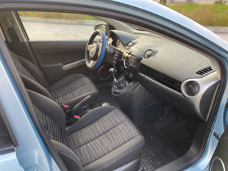 Mazda 2 foto 11