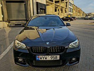 BMW 5 Series foto 5