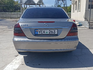 Mercedes E-Class foto 5