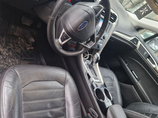 Ford Fusion foto 8