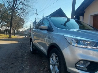 Ford Kuga foto 3