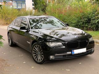 BMW 7 Series foto 1