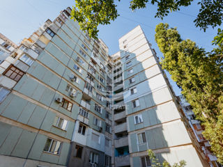 Apartament cu 2 camere, 55 m², Botanica, Chișinău foto 11