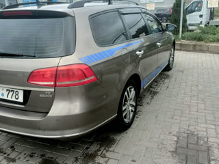 Volkswagen Passat foto 3