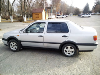 Volkswagen Vento foto 3