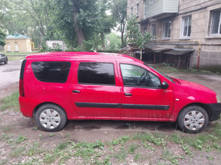 Dacia Logan foto 3