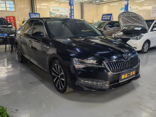 Skoda Superb foto 3