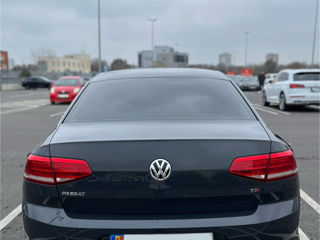 Volkswagen Passat foto 2