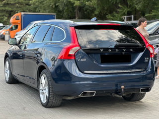 Volvo V60 foto 5