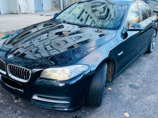 BMW 5 Series foto 3