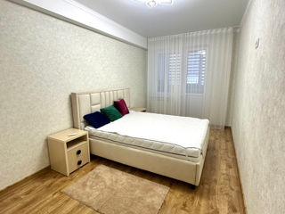 Apartament cu 2 camere, 68 m², Buiucani, Chișinău foto 5