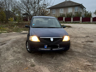 Dacia Logan foto 4