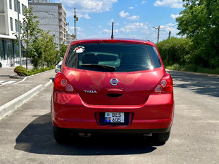 Nissan Tiida foto 6