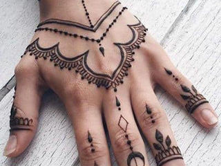 Tatuajul cu henna in Ungheni foto 8