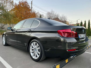 BMW 5 Series foto 4