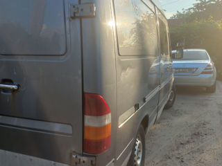 Dezmembrez Sprinter w903  motor 2.2 разбирается спринтер 903 мотор 2.2 ЦДИ foto 2