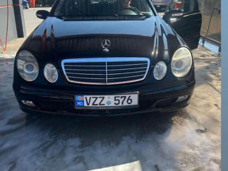 Mercedes E-Class foto 9