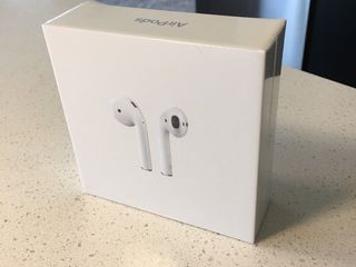 Apple AirPods наушники Bluetooth foto 1