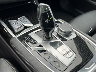 BMW 7 Series foto 6