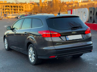 Ford Focus foto 8