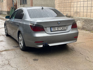 BMW 5 Series фото 4