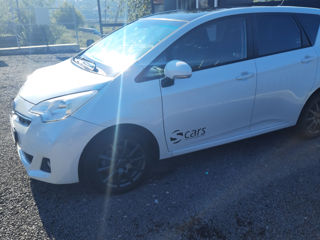 Toyota Verso-S foto 1