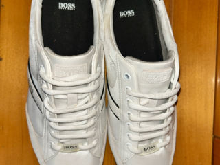 Pantofi sport Boss Hugo Boss - Eleganță și stil urban într-un singur pas! Prețul negociabil foto 2