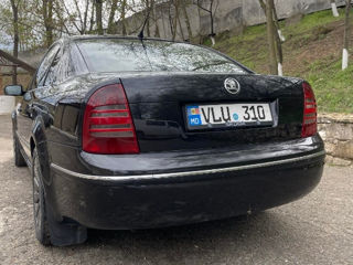 Skoda Superb foto 3