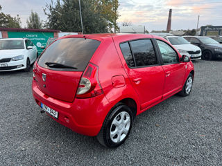 Dacia Sandero foto 4