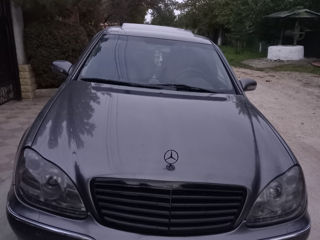 Mercedes S-Class foto 1