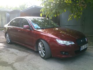 Subaru Legacy foto 5