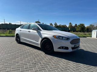 Ford Fusion foto 2