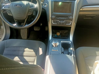 Ford Fusion foto 5