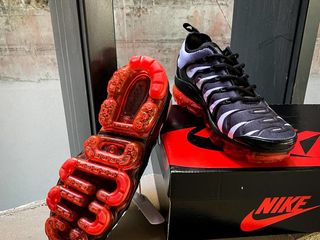 nike vm red and black