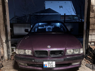 BMW 7 Series foto 3