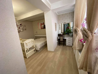 Apartament cu 3 camere, 77 m², Centru, Ialoveni foto 2