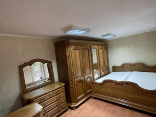 Set complet dormitor cu dulap din lemn masiv
