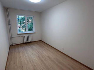 Apartament cu 3 camere, 92 m², Botanica, Chișinău foto 9