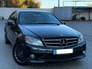 Mercedes C-Class foto 6