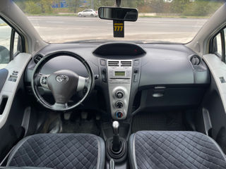 Toyota Yaris foto 7