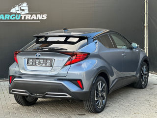 Toyota C-HR foto 4