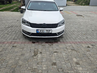 Volkswagen Passat foto 2