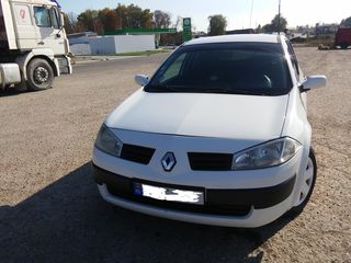 Renault Megane foto 1