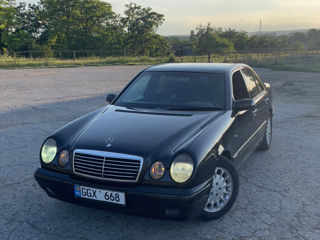 Mercedes E-Class